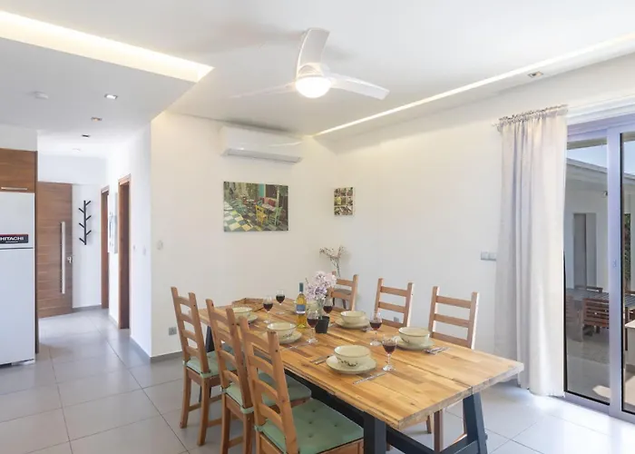 Holiday home Satin Svi1 By Interhome