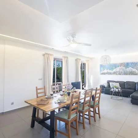 Satin Svi1 By Interhome * איה נאפה